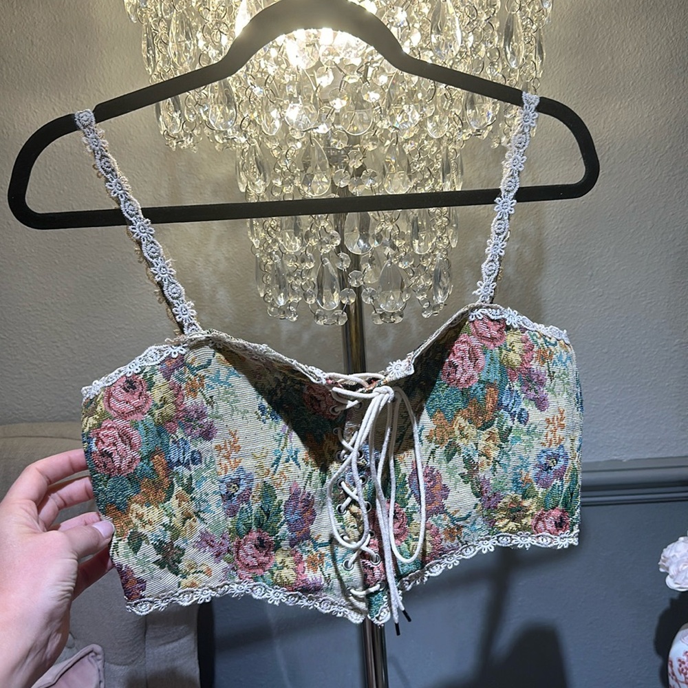 Tie up flower and lace top
